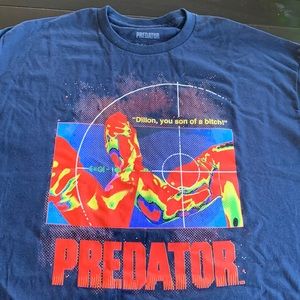 Loot Crate Exclusive Men’s 2XL Predator T-shirt